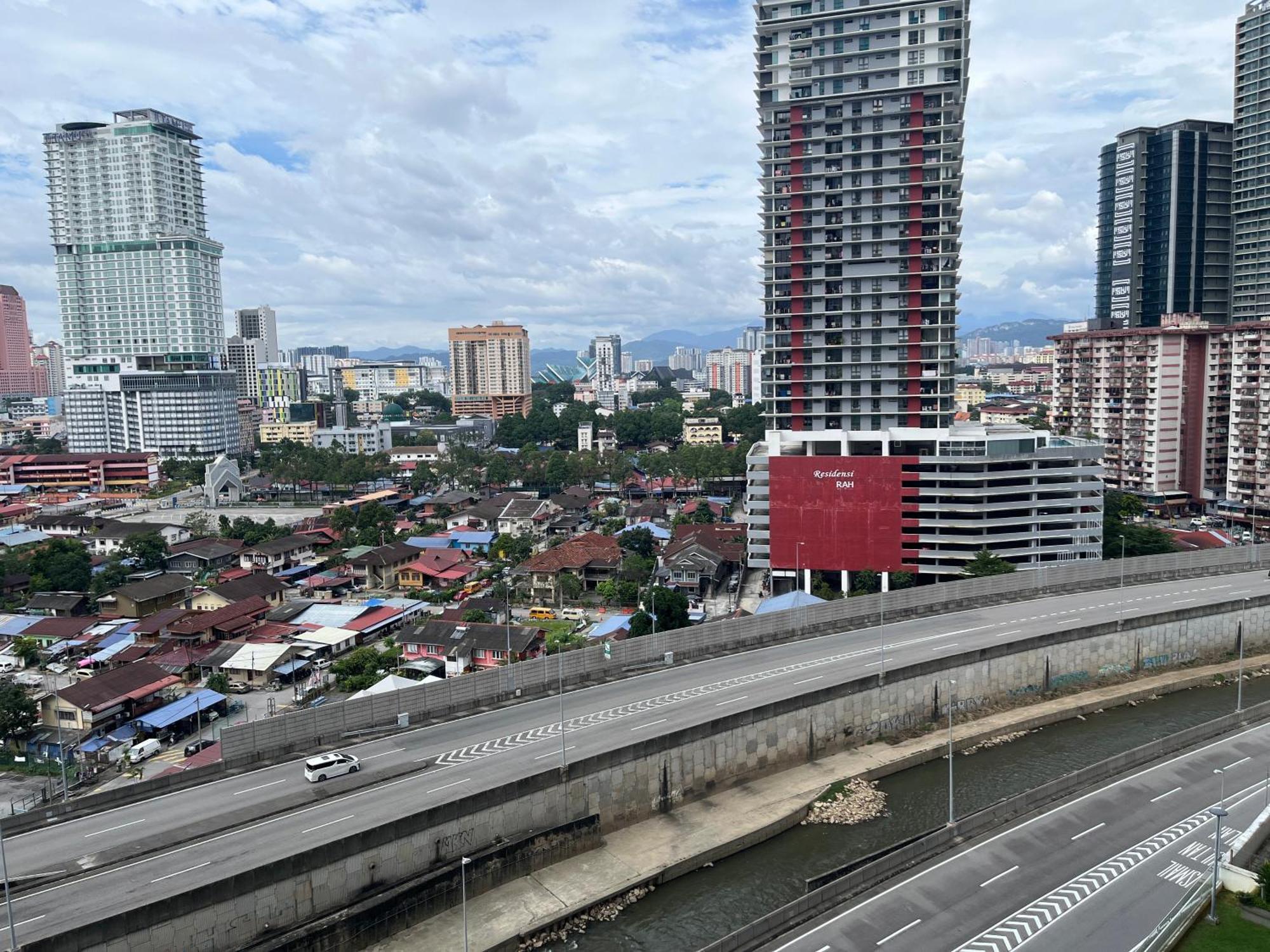 Kuala Lumpur Cherry Suites At Mercu Summer Suites Klcc المظهر الخارجي الصورة